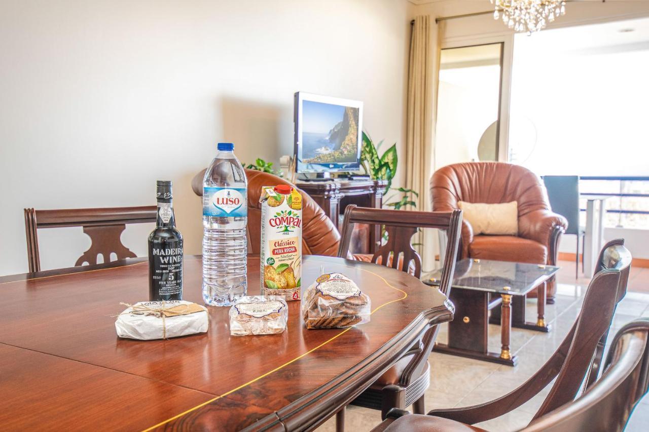 Sea And Sunset View Apartment In Funchal Eksteriør bilde